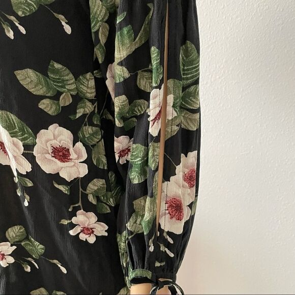 NWT American Eagle Cold Shoulder CutOut Long Sleeve Floral Dress Halter Neck XXS - Picture 4 of 15